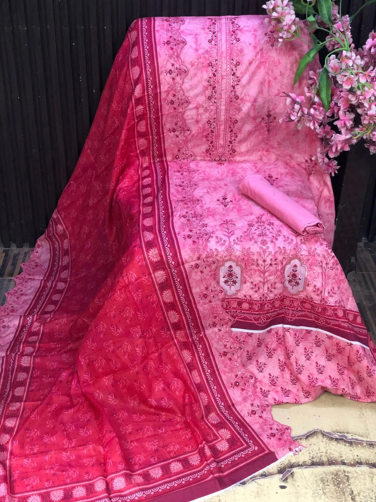 Premium Lawn Cotton Bandhani Print Suit